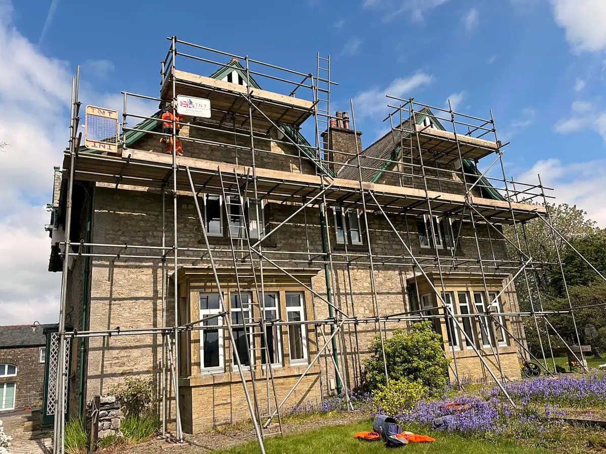 Scaffolding in Settle by TNT Scaffolding